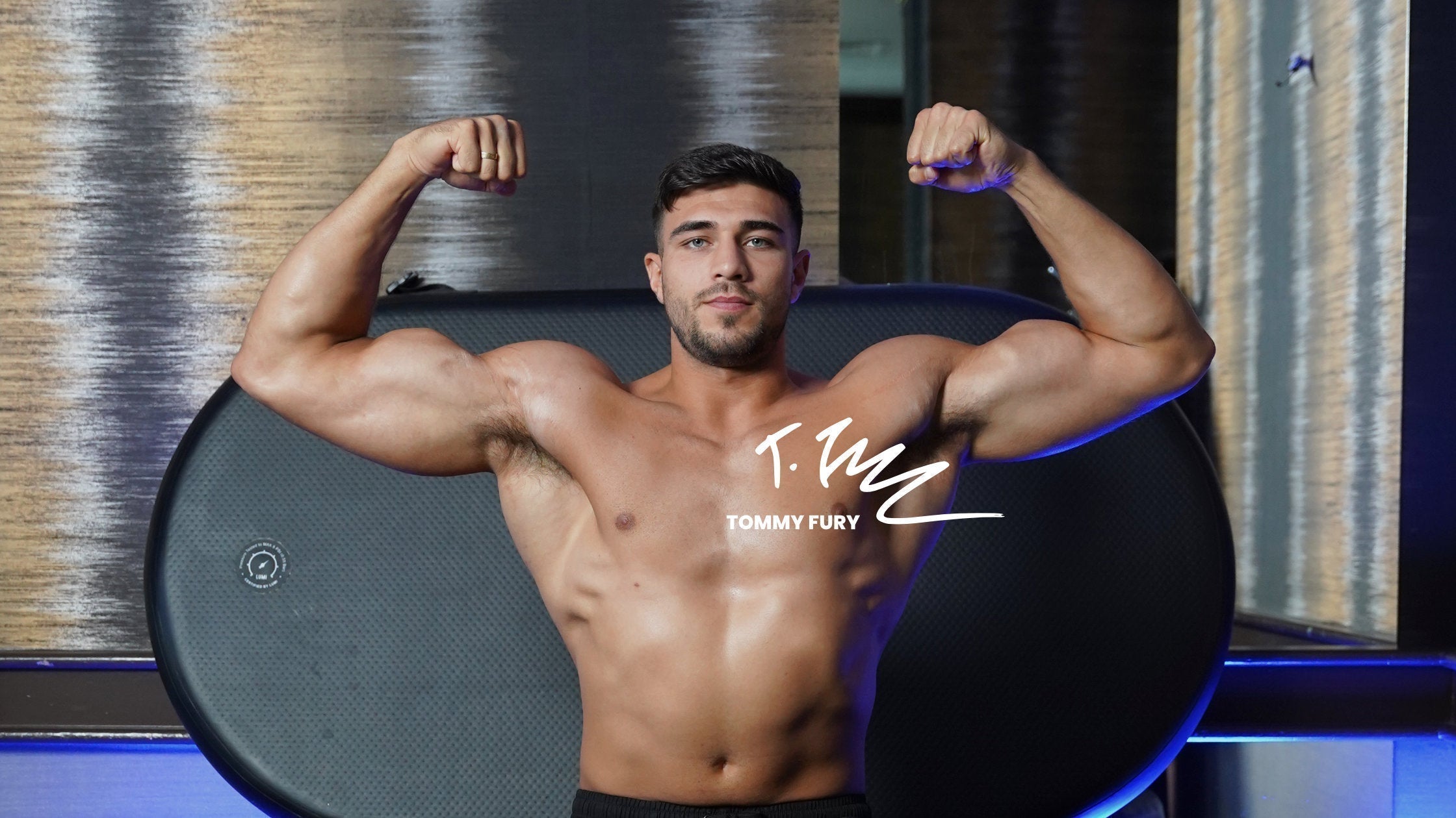 LUMI Vs Tommy Fury
